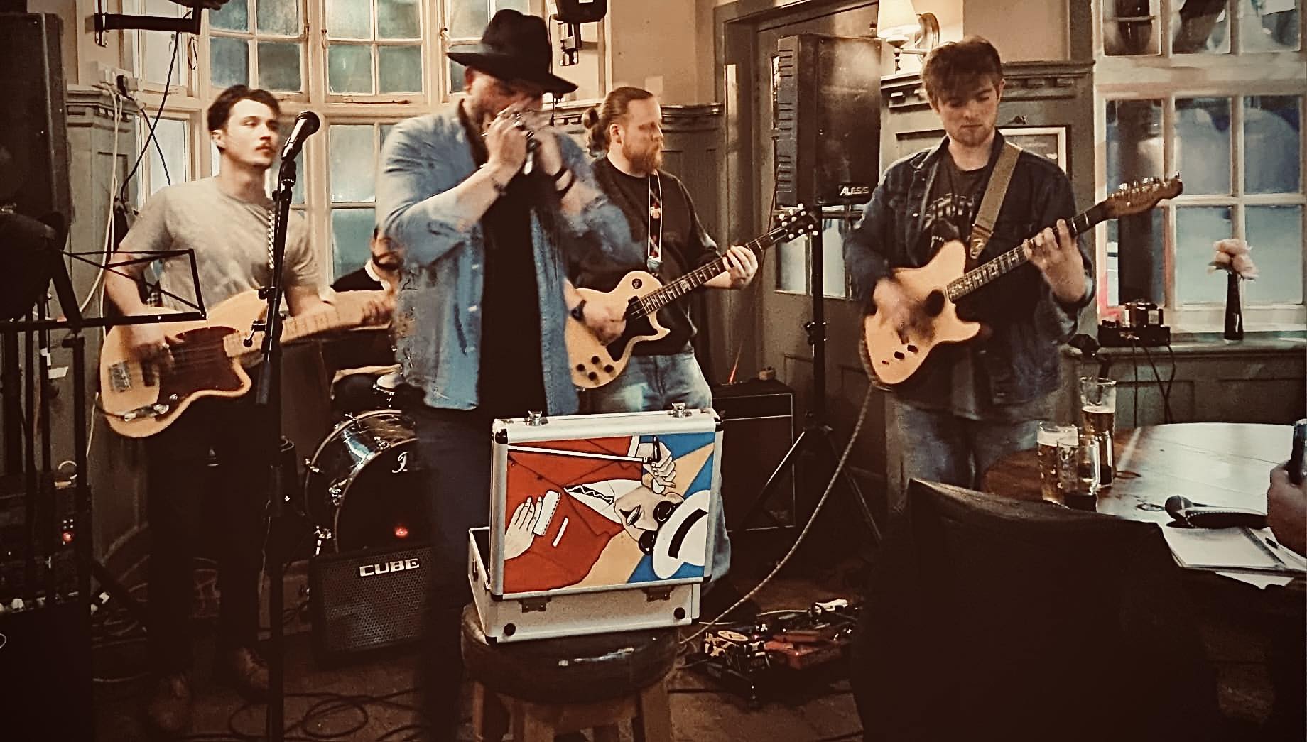 oldislefest-howling-wolfs-blues-band